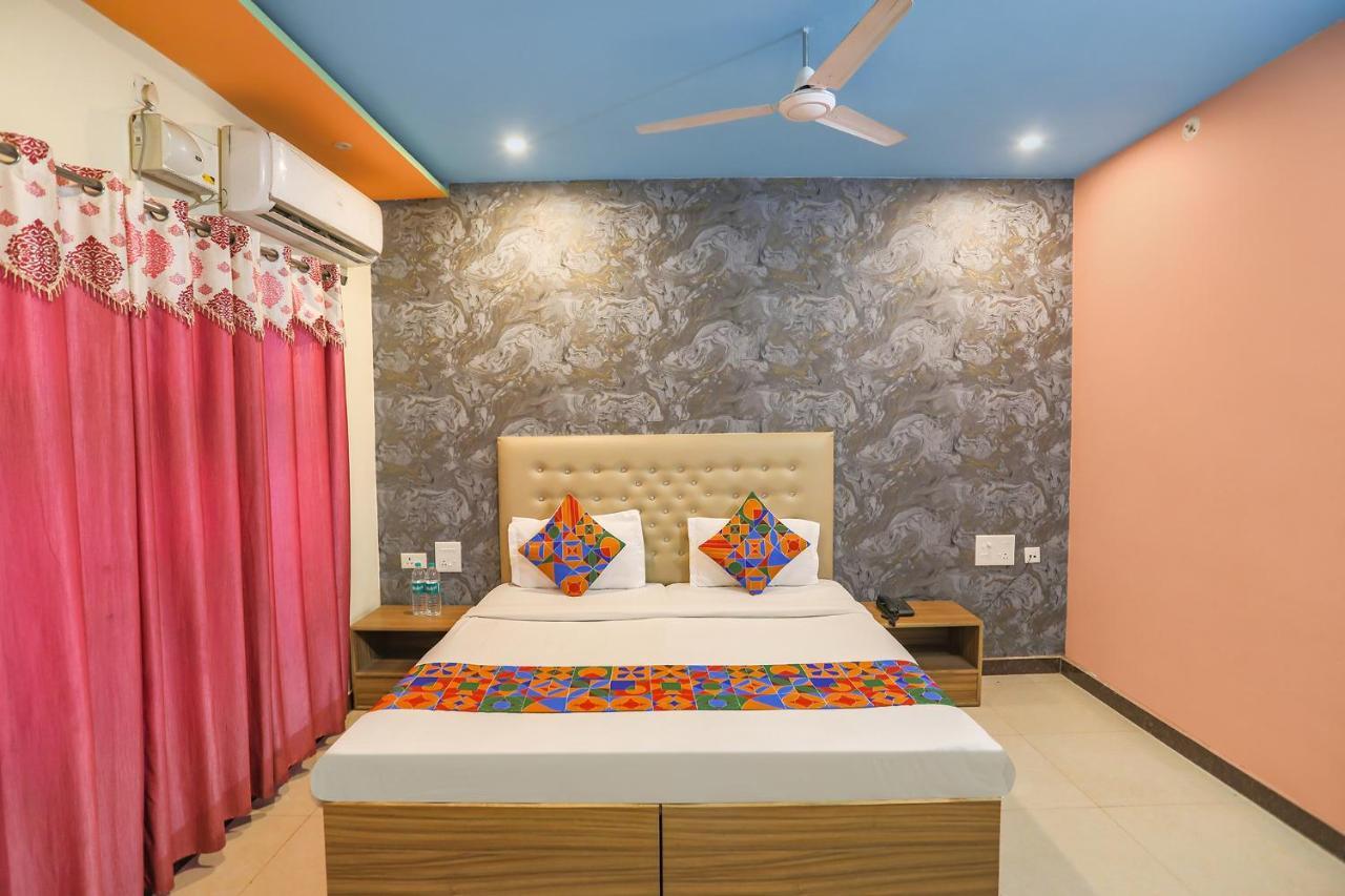 Fabhotel Kriti Green Varanasi Esterno foto