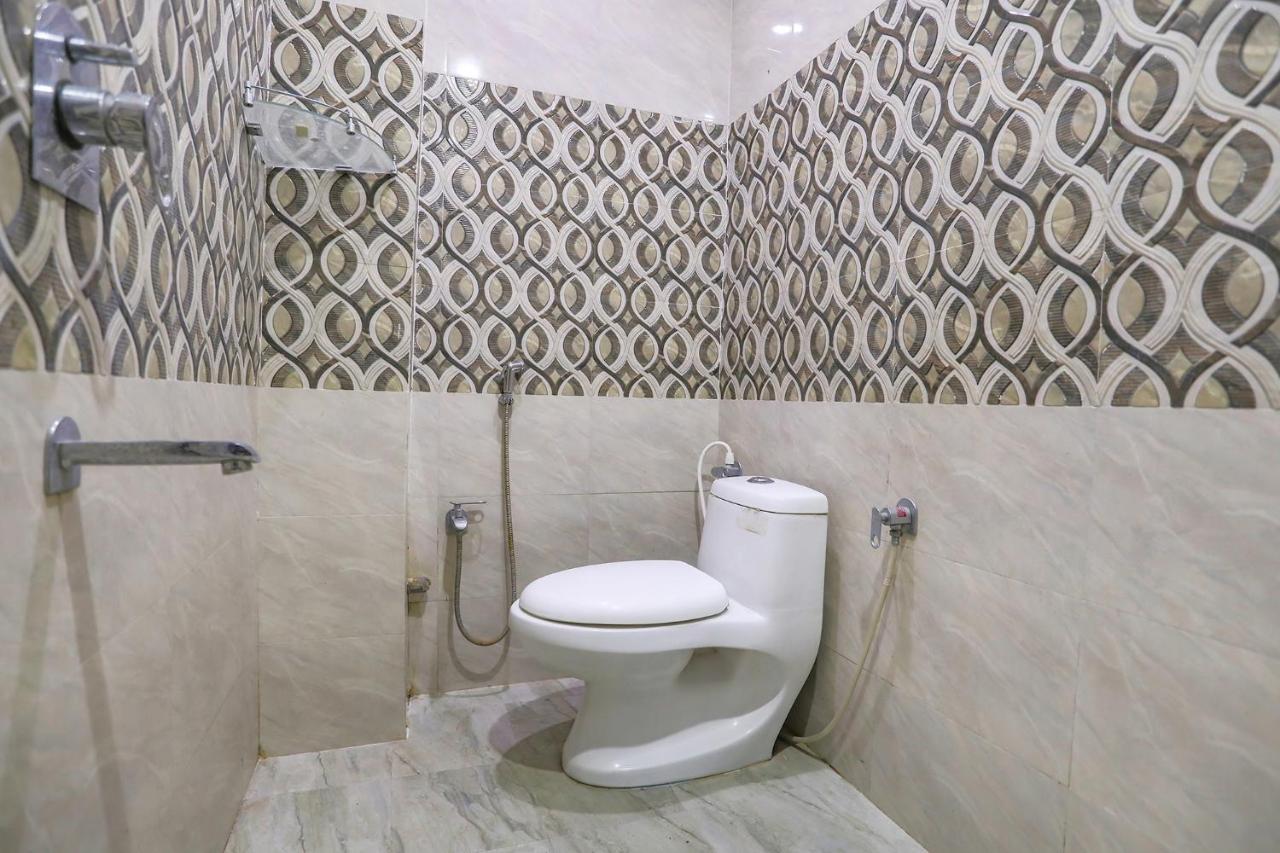 Fabhotel Kriti Green Varanasi Esterno foto
