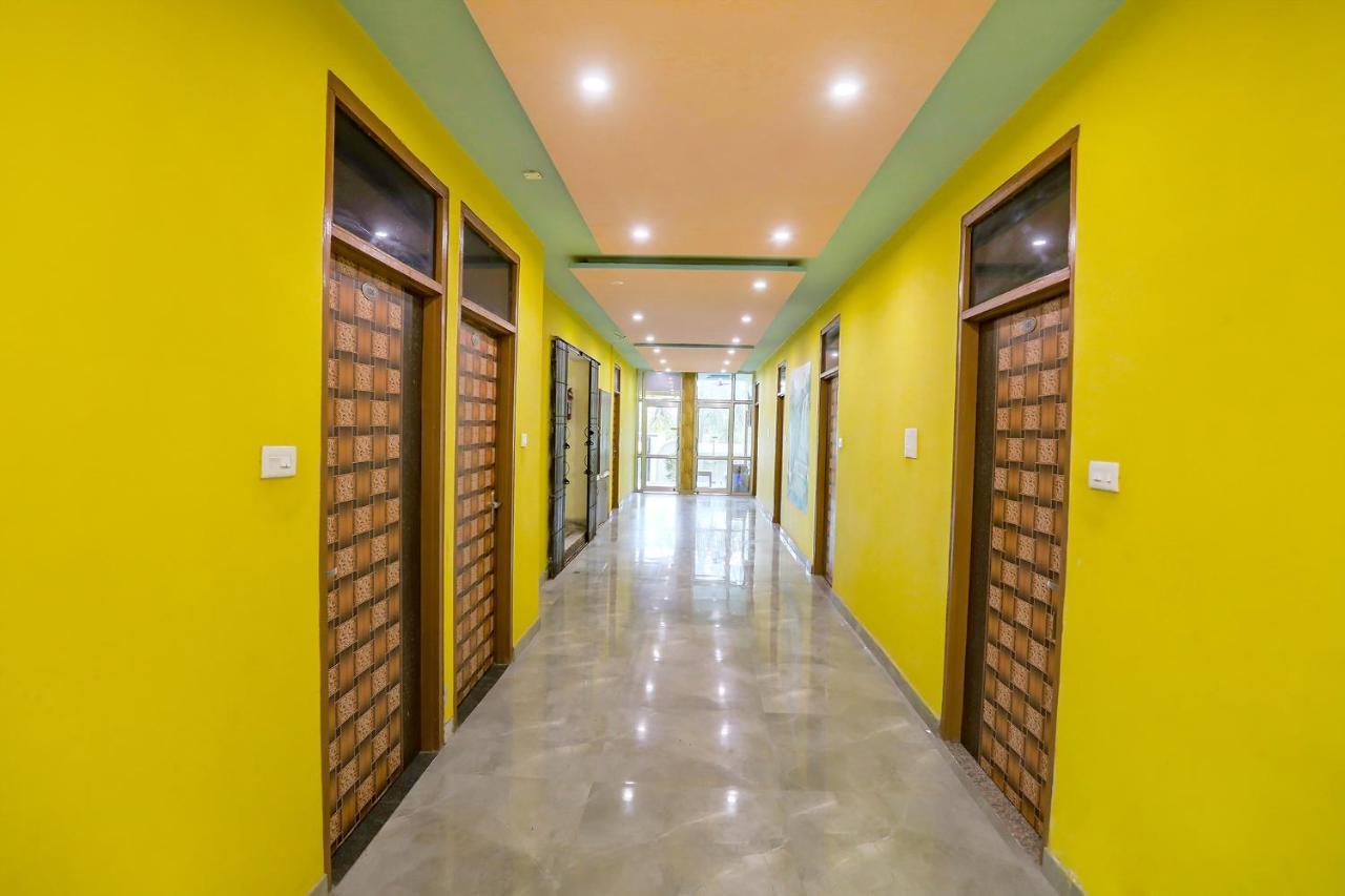 Fabhotel Kriti Green Varanasi Esterno foto
