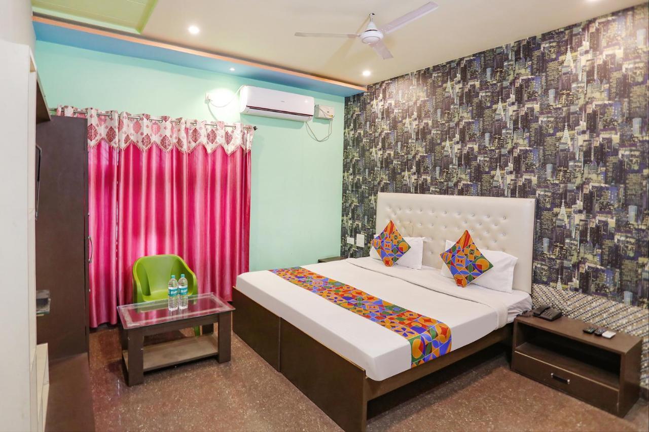 Fabhotel Kriti Green Varanasi Esterno foto