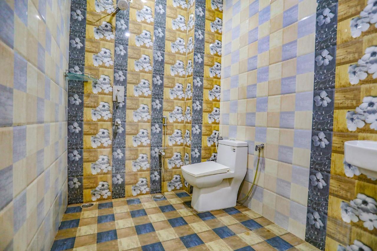 Fabhotel Kriti Green Varanasi Esterno foto