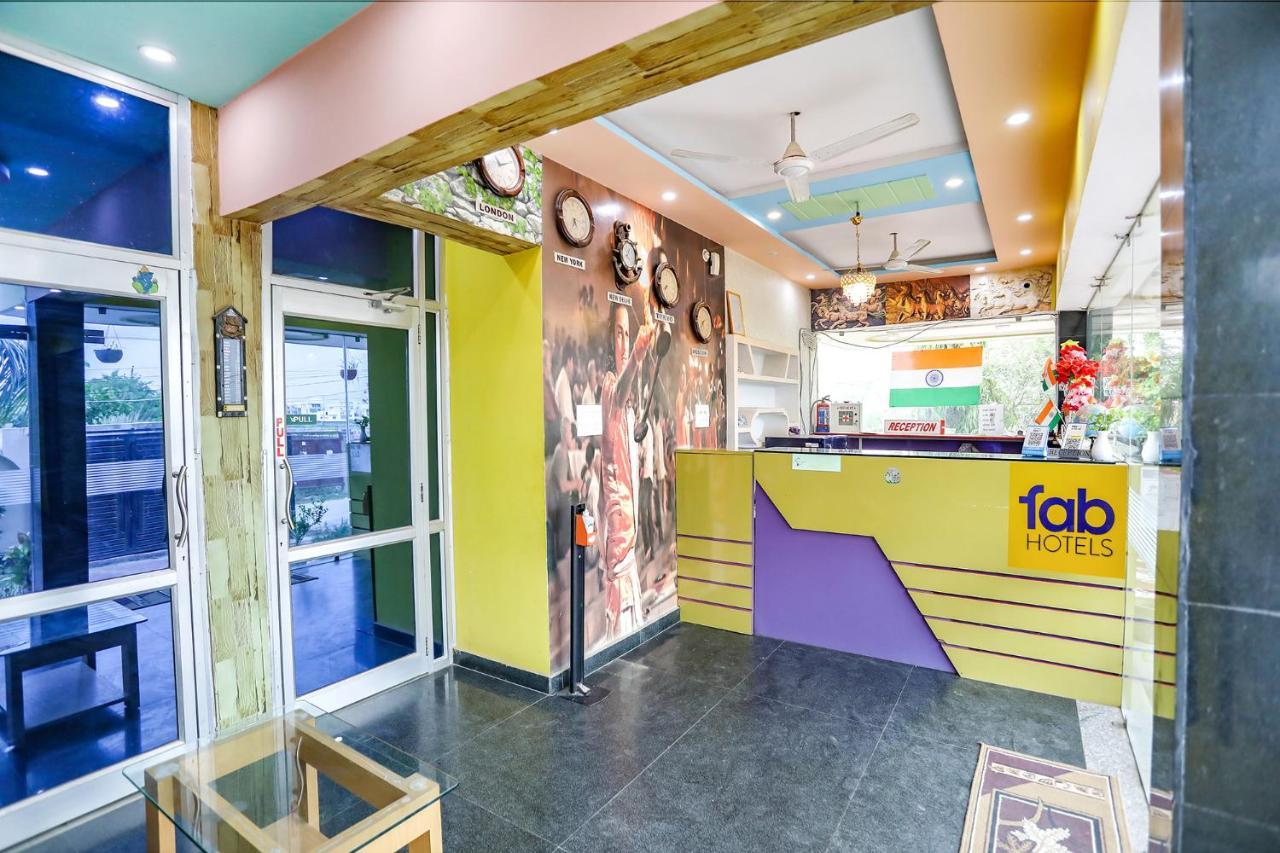 Fabhotel Kriti Green Varanasi Esterno foto